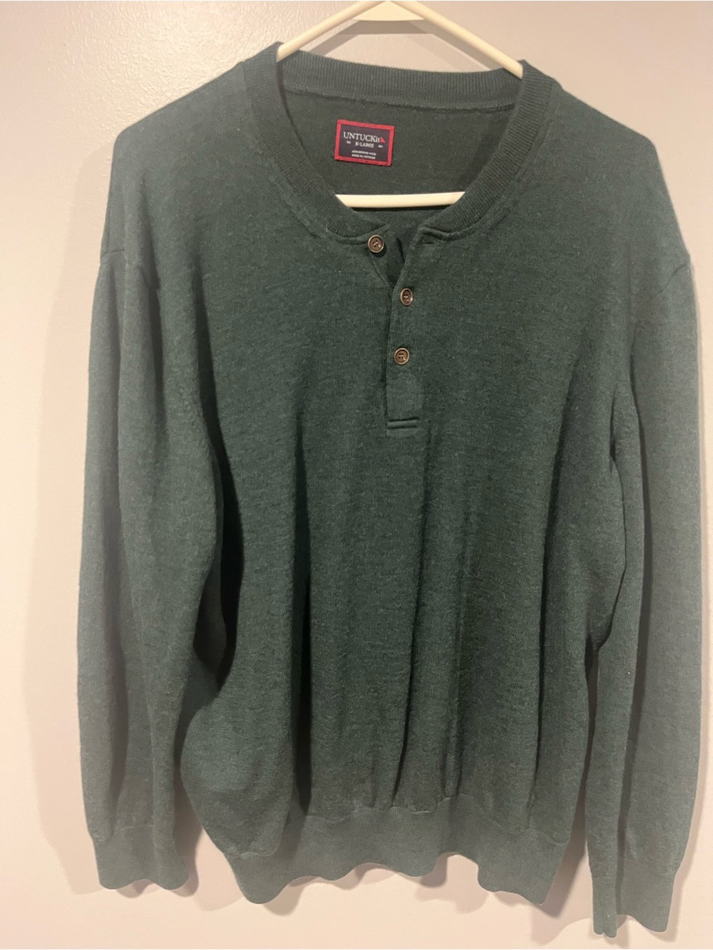 UNTUCKit Dark Green Henley Crewneck Sweater